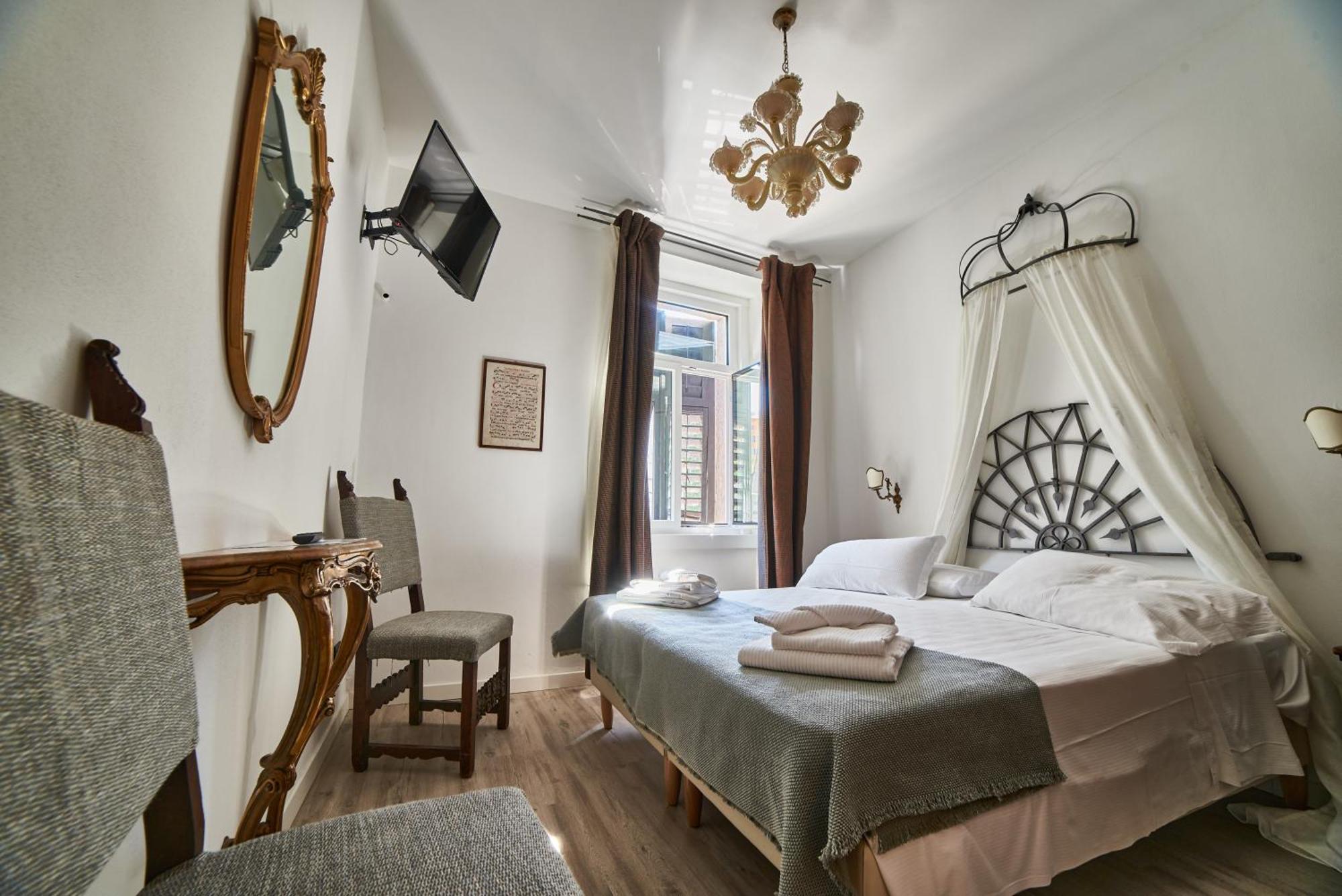 B&B La Loggia Del Castello Trente Buitenkant foto